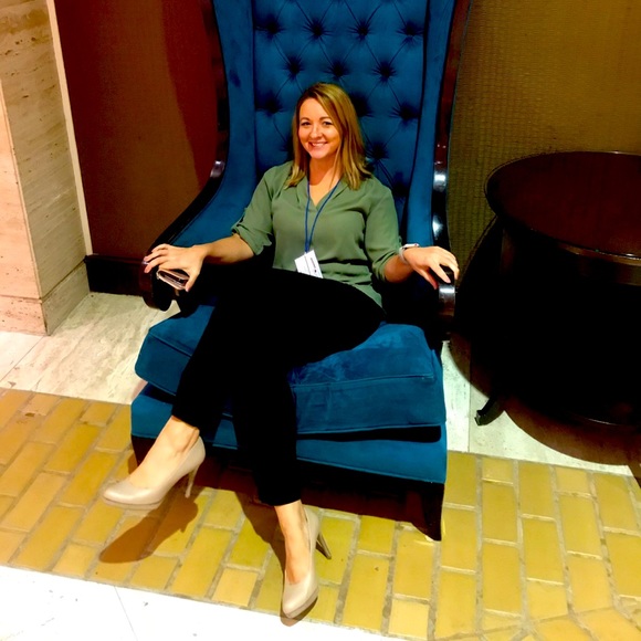 Meet your Posher, Aynsley m - Picture 2 of 2